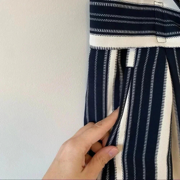 NWT H&M High Waist Navy Striped Wide  Leg Shorts Tie Belt Waist - Picture 4 of 16